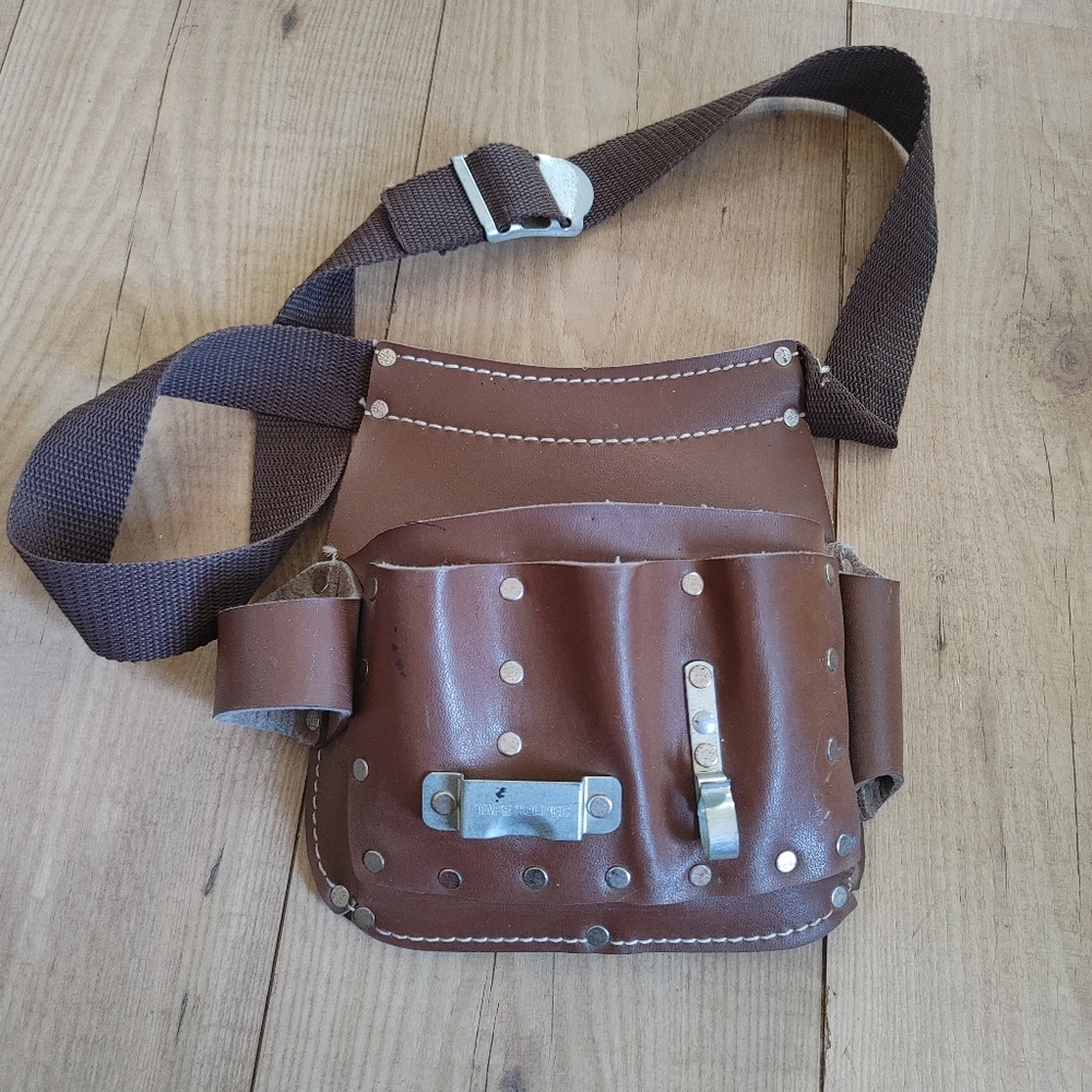 Leather tool belt